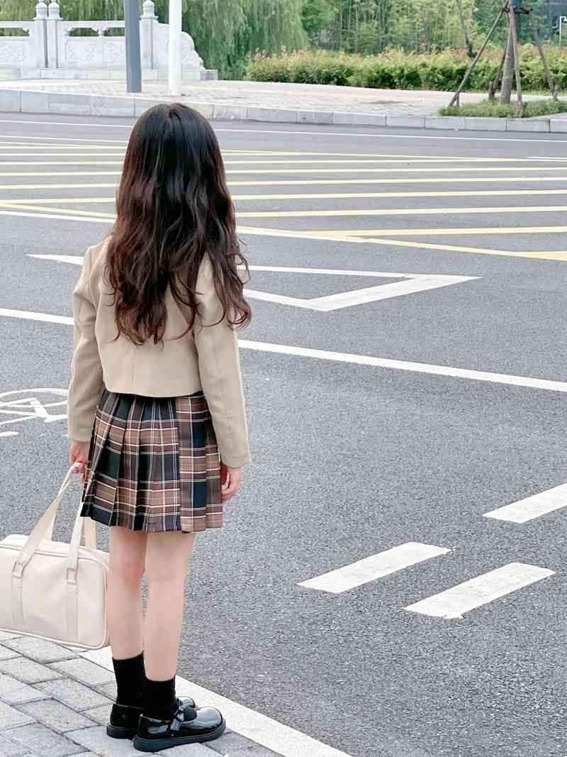 ベージュ◇タータンチェック柄　女の子　入園入学３点セット♡ 入学式 卒園式 スーツ 即購入OK 女の子 フォーマル 3点セット 入学式