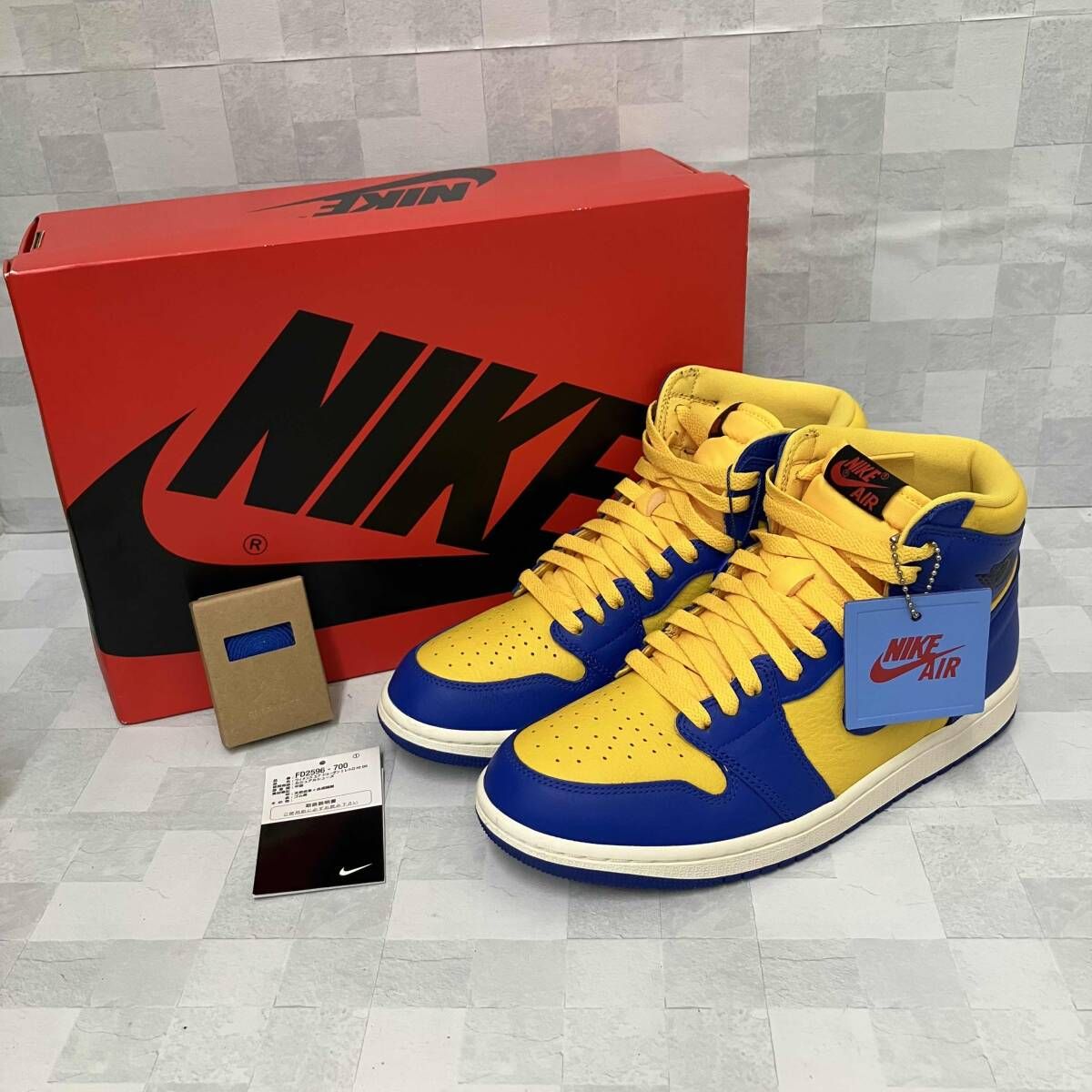 エアジョーダン1 箱あり!Nike WMNS Air Jordan 1 Mid 23.5cm エアジョーダン1 箱あり!Nike WMNS Air Jordan 1 Mid 23.5cm