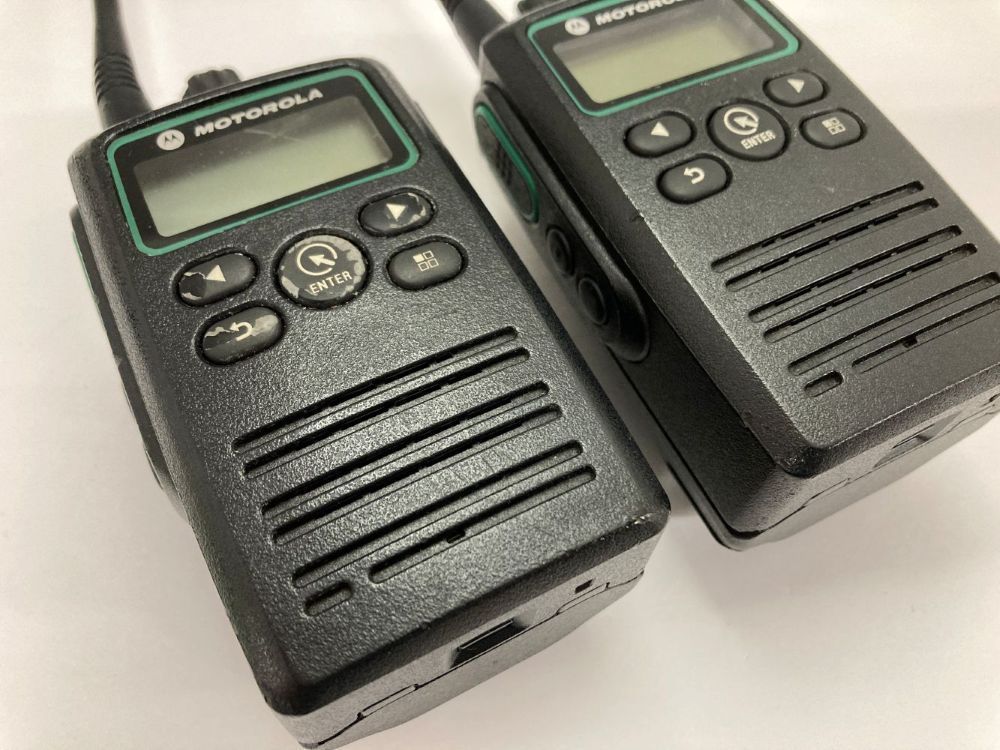 訳アリ　モトローラ　デジタル簡易　登録局　5w GDR4800 2台　中古品 訳アリ モトローラ デジタル簡易 登録局 5w GDR4800 2台 中古品 - メルカリ