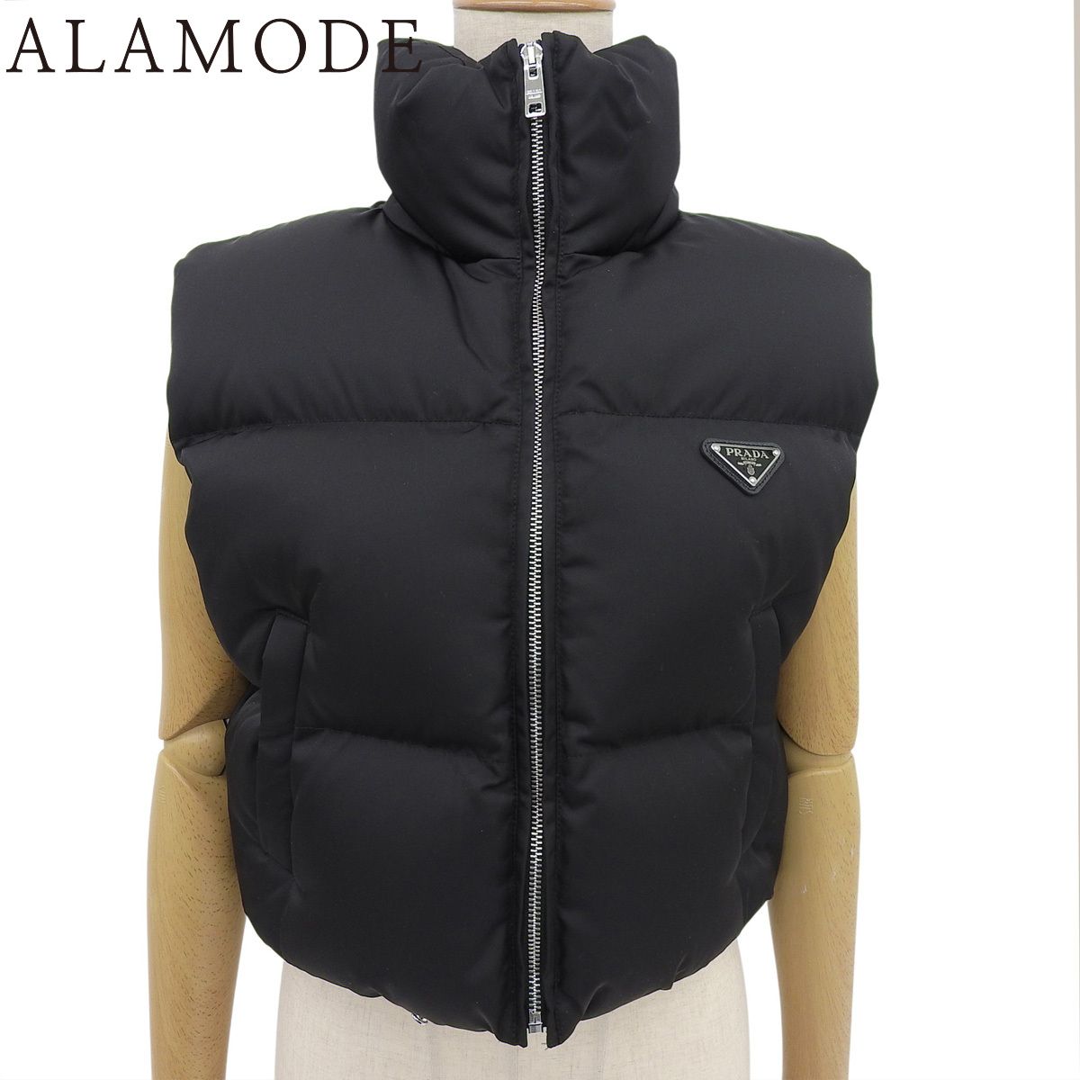 PRADA(プラダ) ダウンベスト ダウン/ファージャケット 2023年 アパレル  