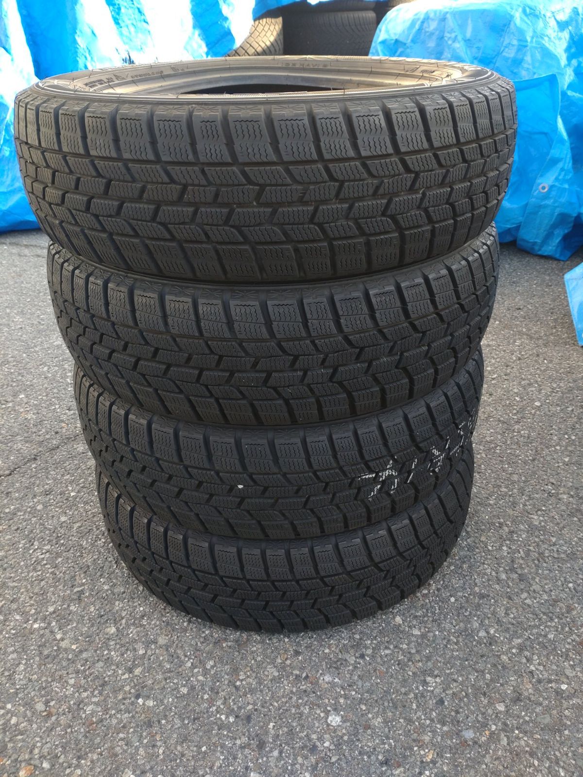 スタッドレスタイヤ GOODYEAR ICENAVI6 165/65R14 2017年製 冬タイヤ 