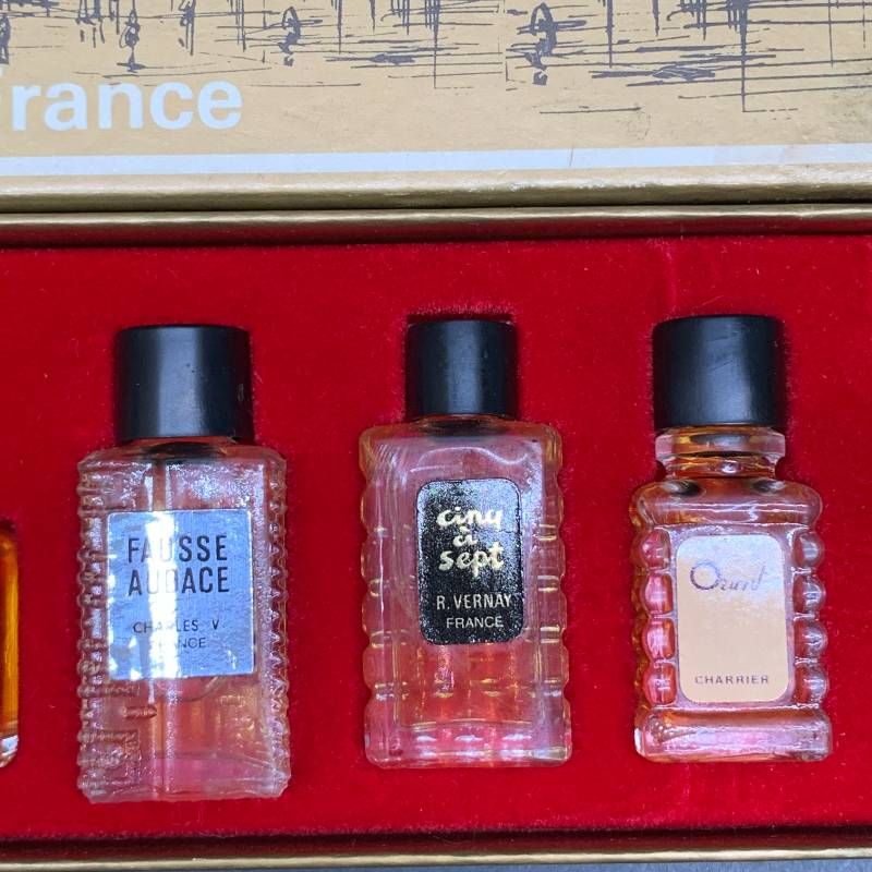 T304 LES grands PARFUMS DE FRANCE ミニチュア香水セット ミニボトル