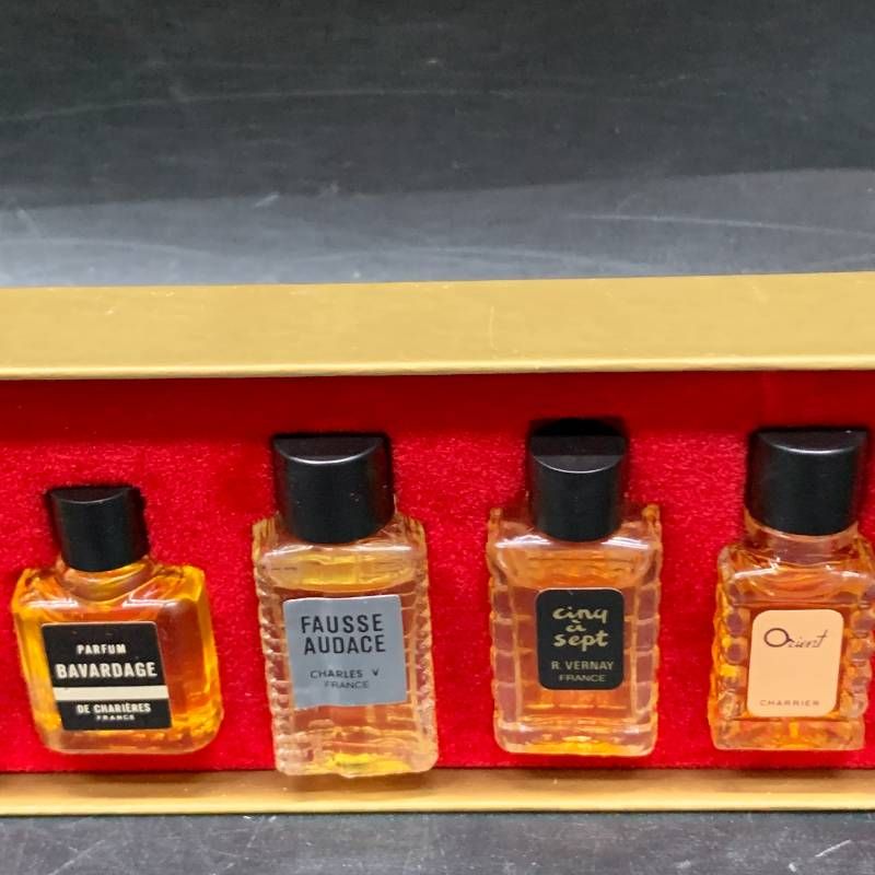 T304 LES grands PARFUMS DE FRANCE ミニチュア香水セット ミニボトル
