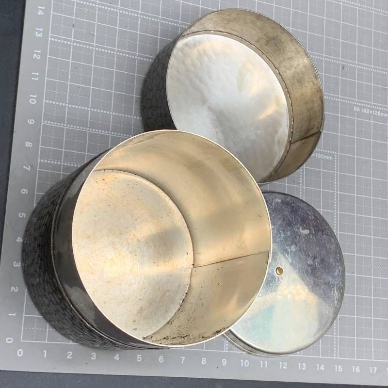 T339 銀川堂 黄銅 いぶし銀 茶筒 茶入 煎茶道具 茶道具 鋲打 銅製茶筒