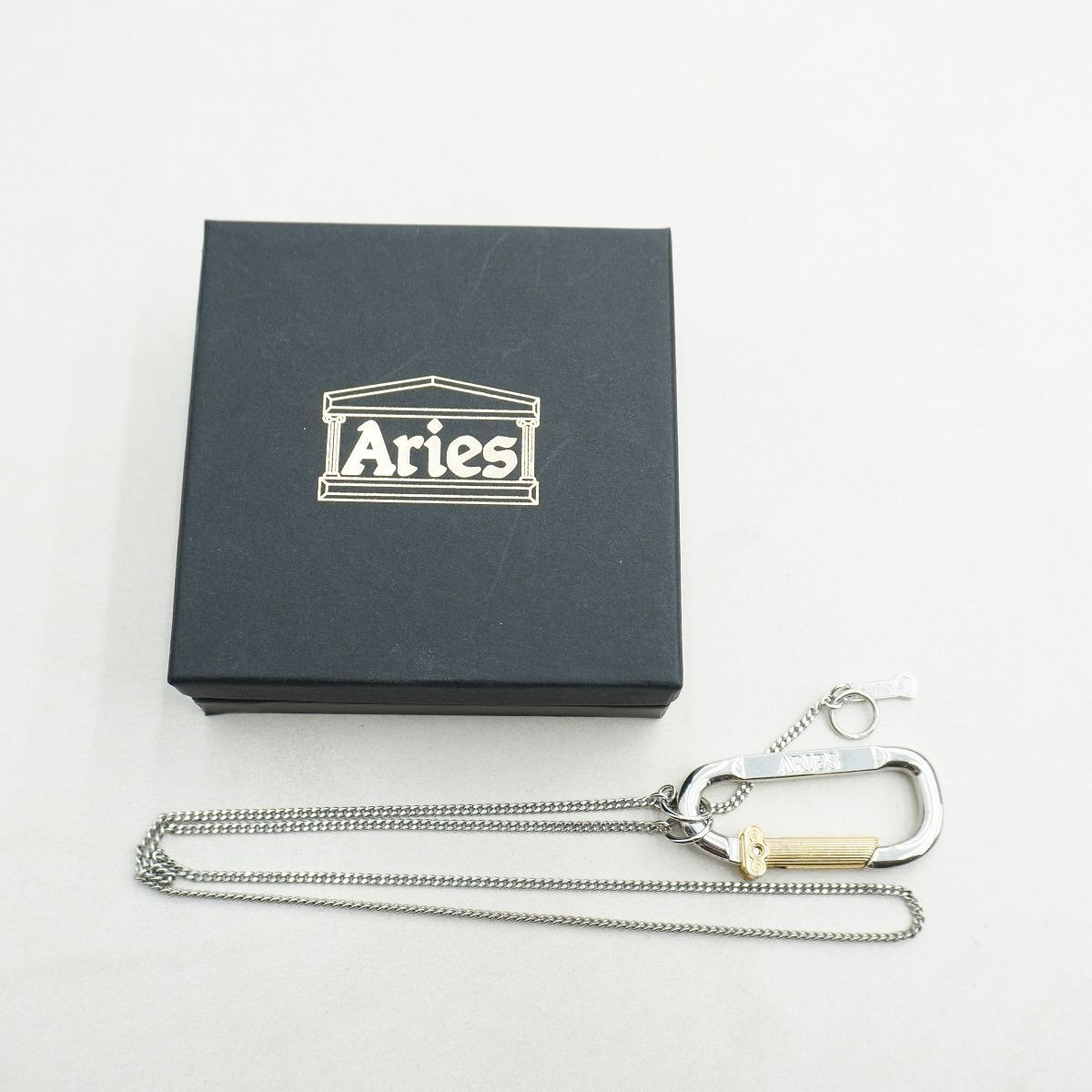 美品 ALIES アリーズ アリエス Aries Column カラビナ ペンダント 