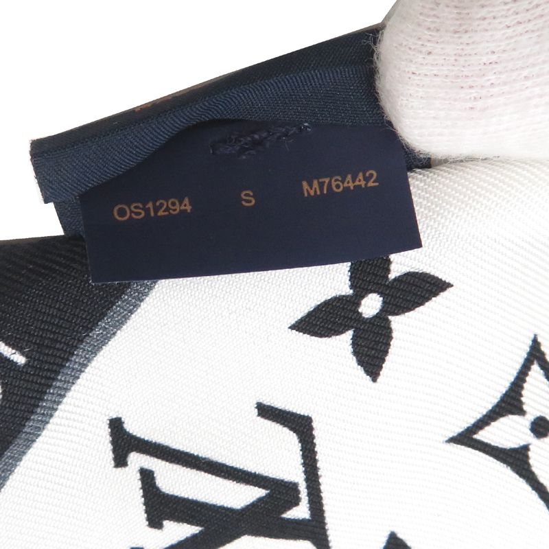 ルイ・ヴィトン スカーフ M76442 - メルカリ