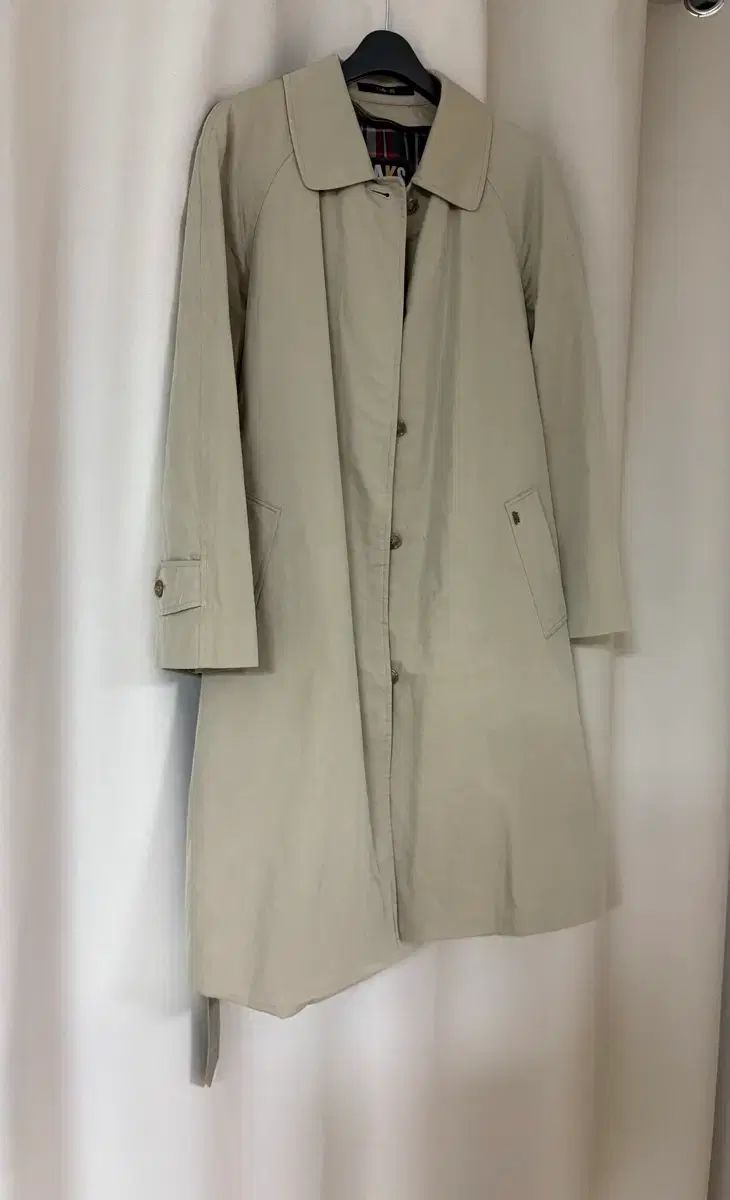 DAKS レディース ベージュ トレンチコート - メルカリ