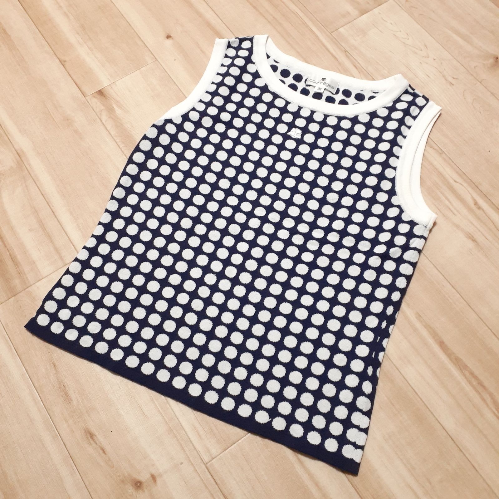 courreges クレージュ ニット ノースリーブ タートルネック ラメ ロゴ