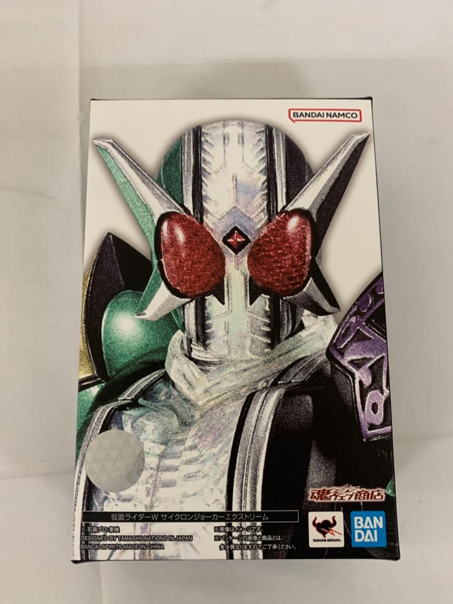 S.H.Figuarts(真骨彫製法) 仮面ライダーW サイクロンジョーカー