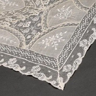 フランス製 アンティークレース・手刺繍 長方形テーブルランナー