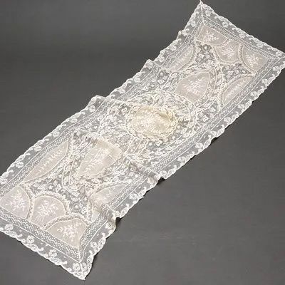 フランス製 アンティークレース・手刺繍 長方形テーブルランナー