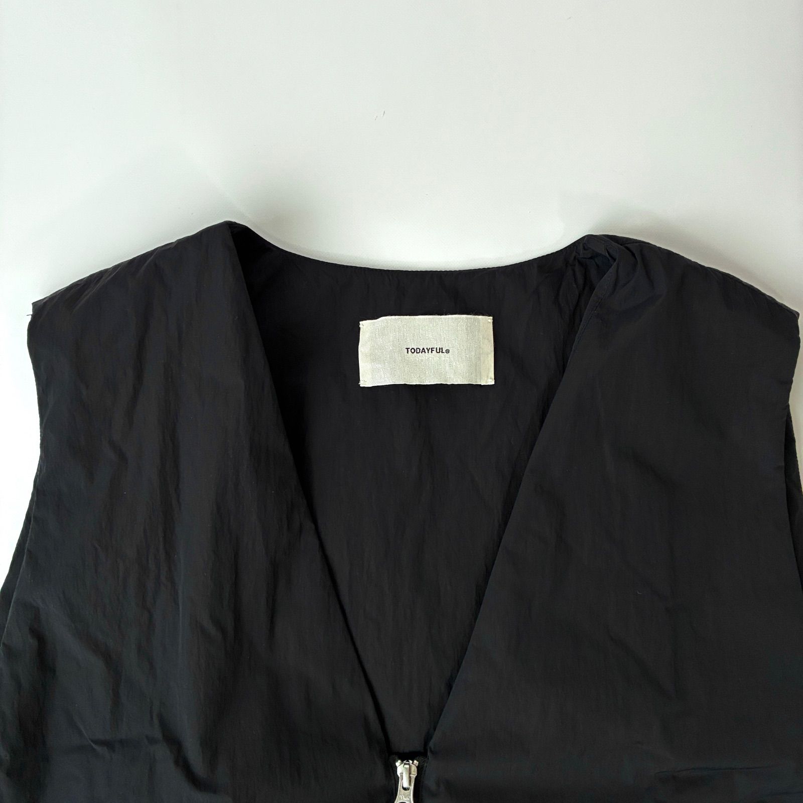 TODAYFUL Vneck Nylon Vest vネックナイロンベスト Vネックナイロンベスト（ベスト）｜TODAYFUL（トゥデイフル）の