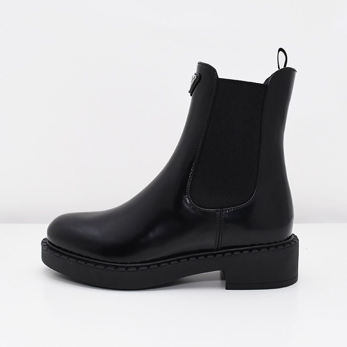 PRADA プラダ ブラッシュドカーフ チェルシーブーツ - メルカリ