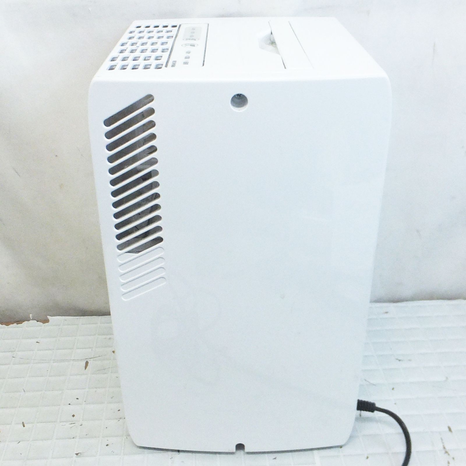 R781【2023年製】衣類乾燥除湿機 5.6L アイリスオーヤマ IJC-J56-W 
