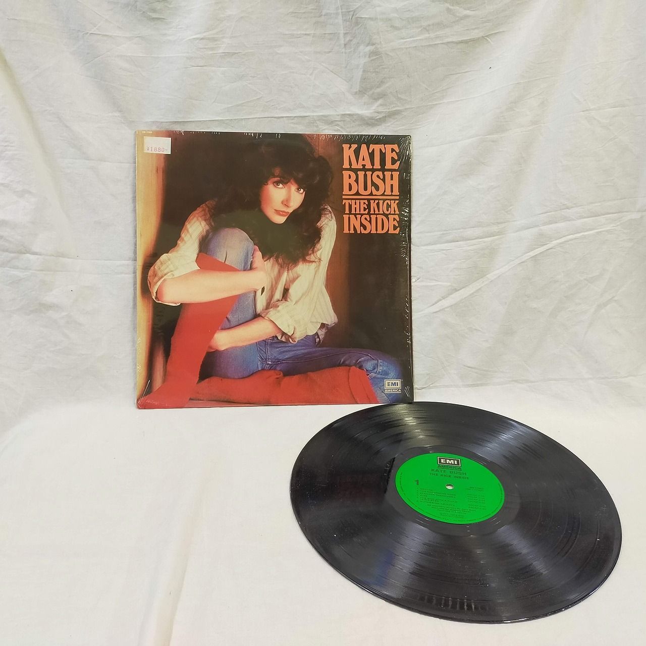 LPレコード1767】Kate Bush / The Kick Inside / EMI America / SW 