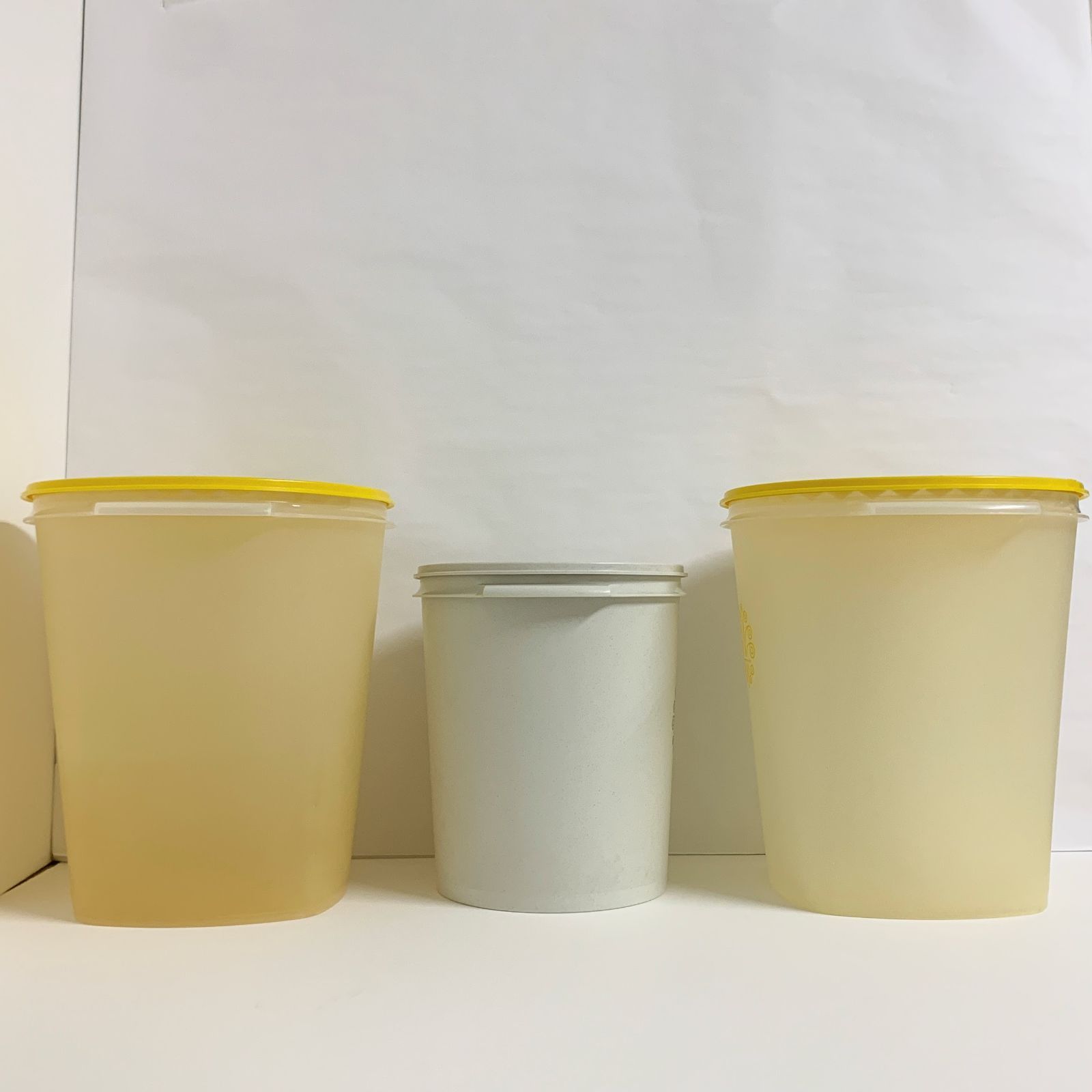 昭和レトロ タッパーウェア 黄色 3個セット 米びつ 保存容器
