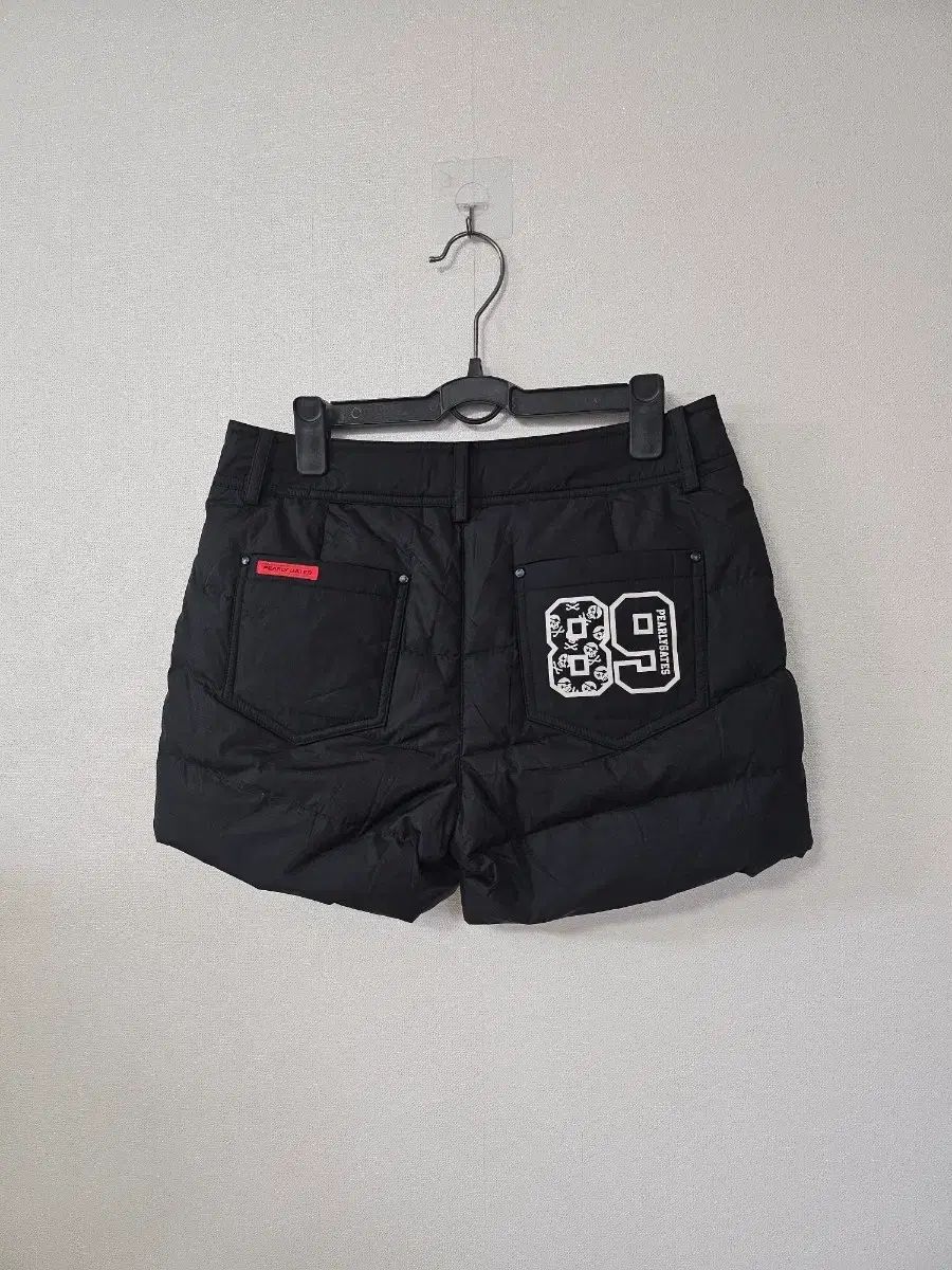 パーリーゲイツ 正規品 ダウンハーフパンツ 67 - メルカリ