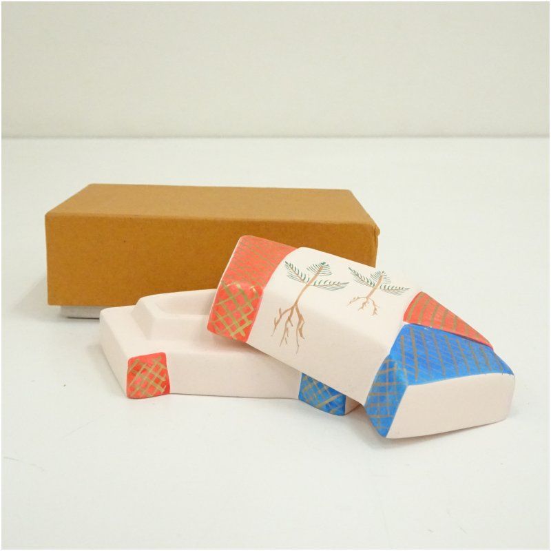 京焼 清水喜翔造 色絵根曳松文結び熨斗香合（箱付） 茶道具 茶道 香道