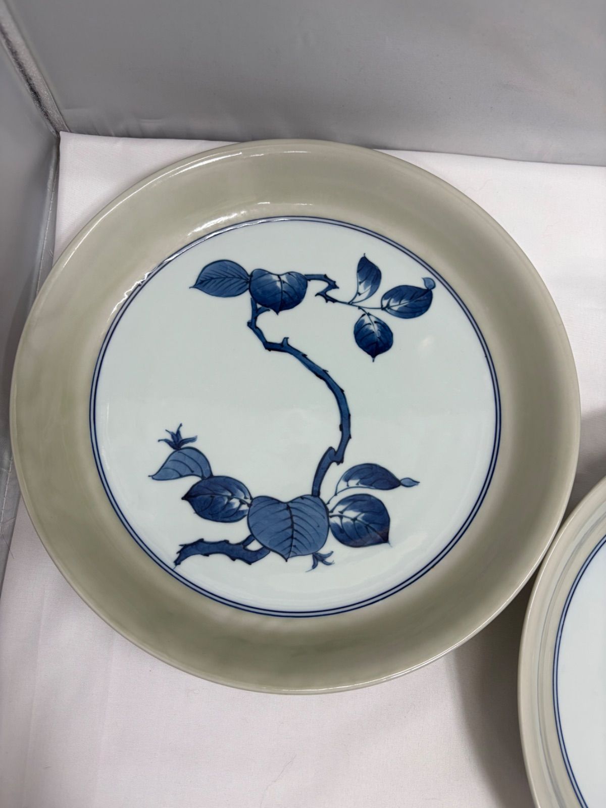 【希少/未使用】有田焼　源右衛門窯　青磁木の葉文　皿　5枚　ティファニーコラボ 美品 有田焼 源右衛門窯 青磁木の葉文 盛り皿 ティファニーコラボ 楽天