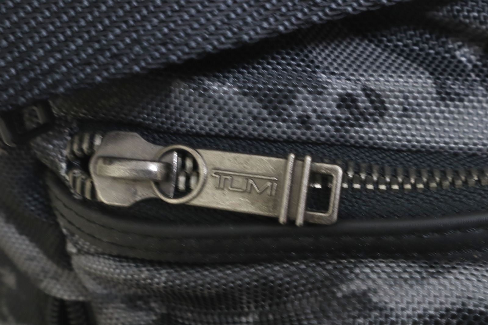 TUMI トゥミ ALPHA BRAVO カモフラージュ ロールトップ バックパック 