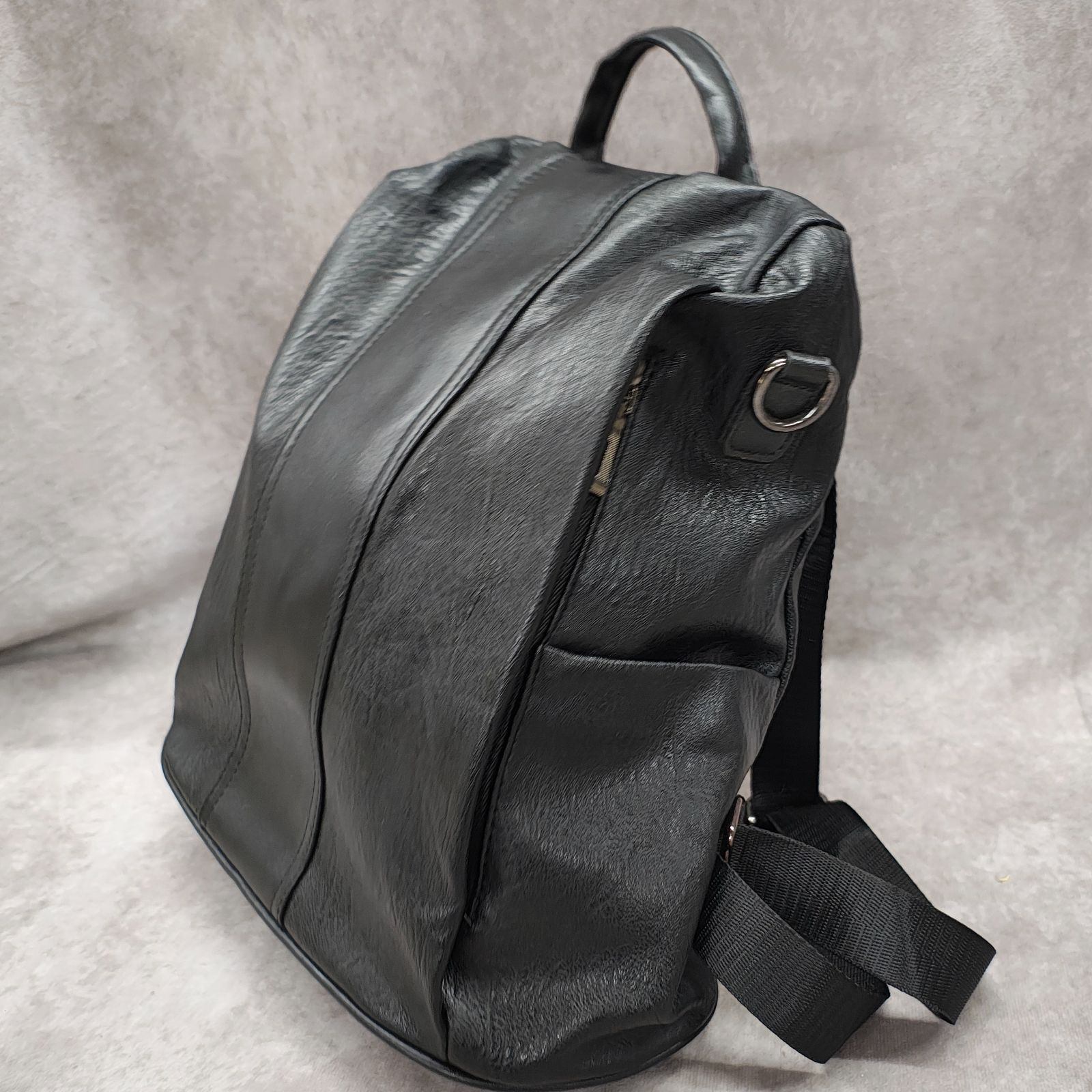 レザーリュック バックパック ブラック 内開き 黒 leather Backpack 