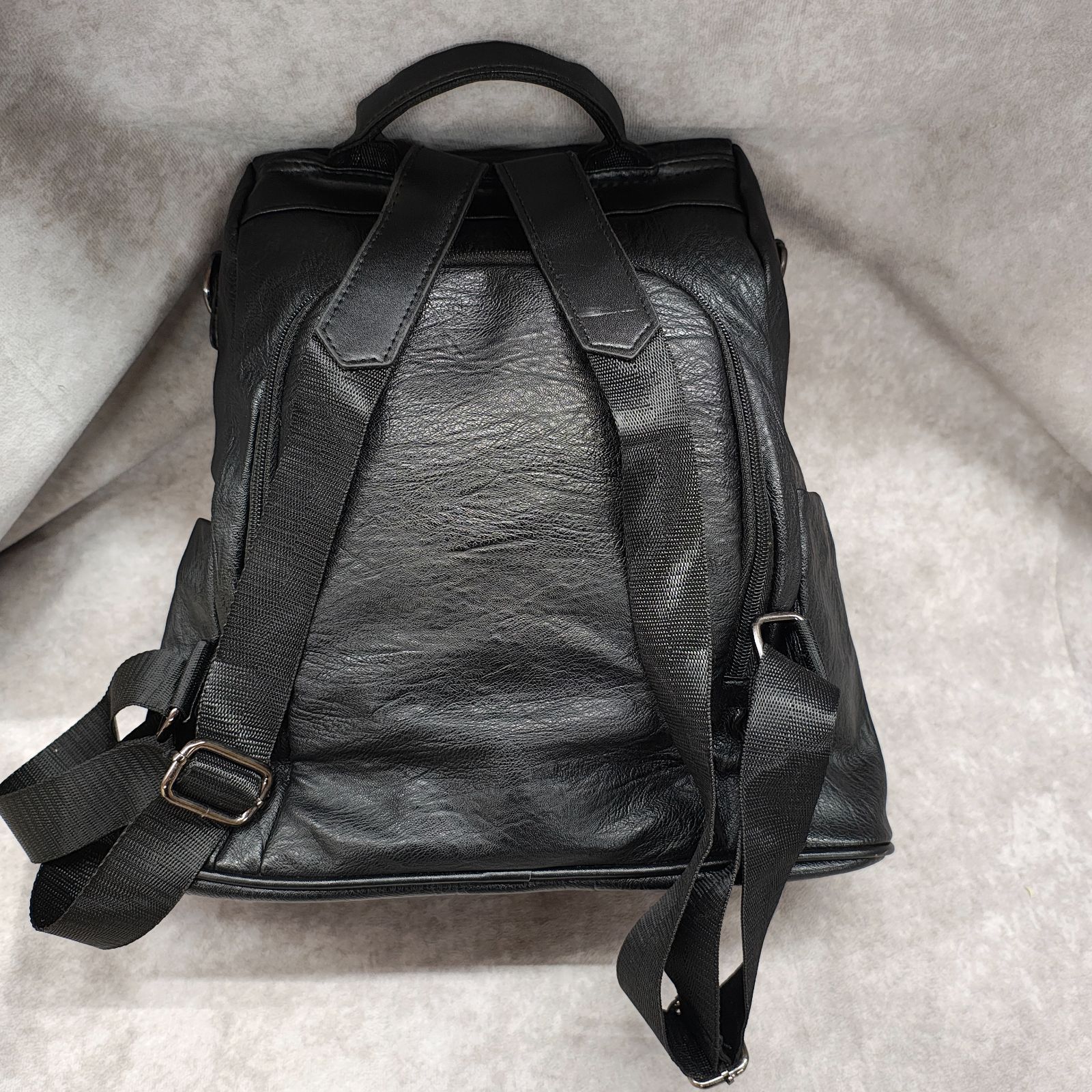 レザーリュック バックパック ブラック 内開き 黒 leather Backpack 