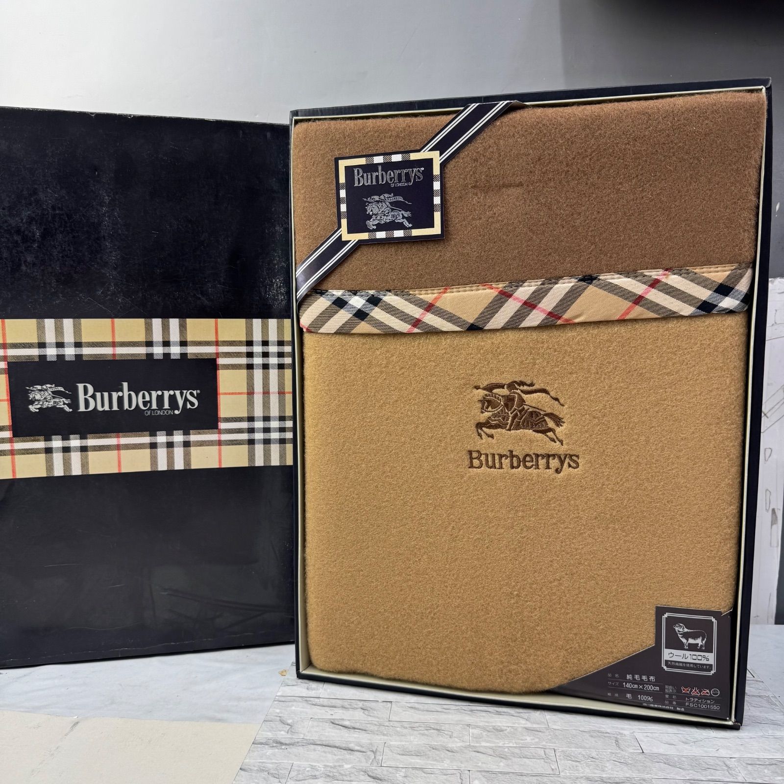 Burberrys バーバリー 高級純毛 ウール 毛布 グレー 新品未使用 Burberrys バーバリー 高級純毛 ウール 毛布 グレー 新品未使用