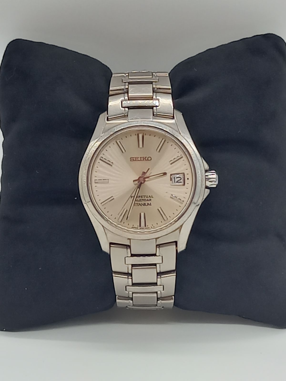 ジャンク】SEIKO パーペチュアルカレンダー 8F32-0400 - メルカリ