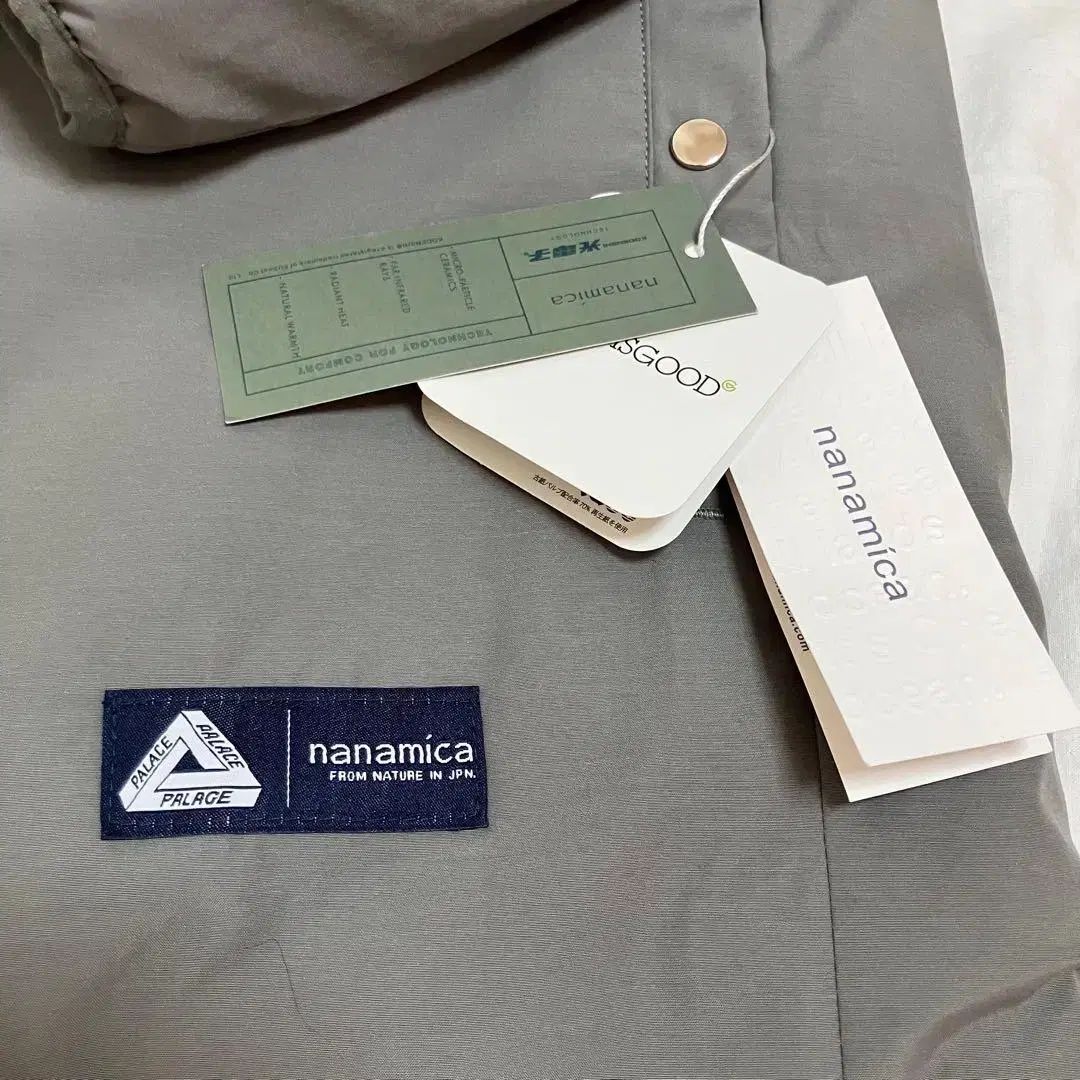 nanamica（ナナミカ） X PALACE（パレス） リバーシブル ダウン