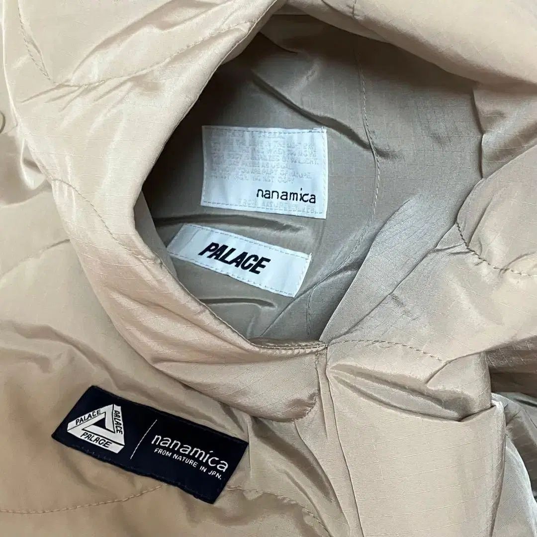 nanamica（ナナミカ） X PALACE（パレス） リバーシブル ダウン