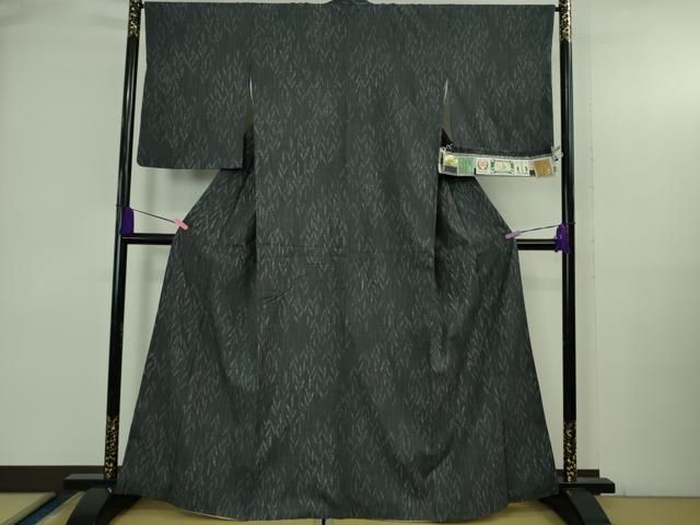 平和屋本店●極上 本場結城紬 重要無形文化財 本場結城紬技術保持者 野村半平 100亀甲 飛び亀甲柄 枝葉文 褐色地 証紙付き 逸品DZAB3762kh6 平和屋本店○極上 本場結城紬 重要無形文化財 本場結城紬技術保持者