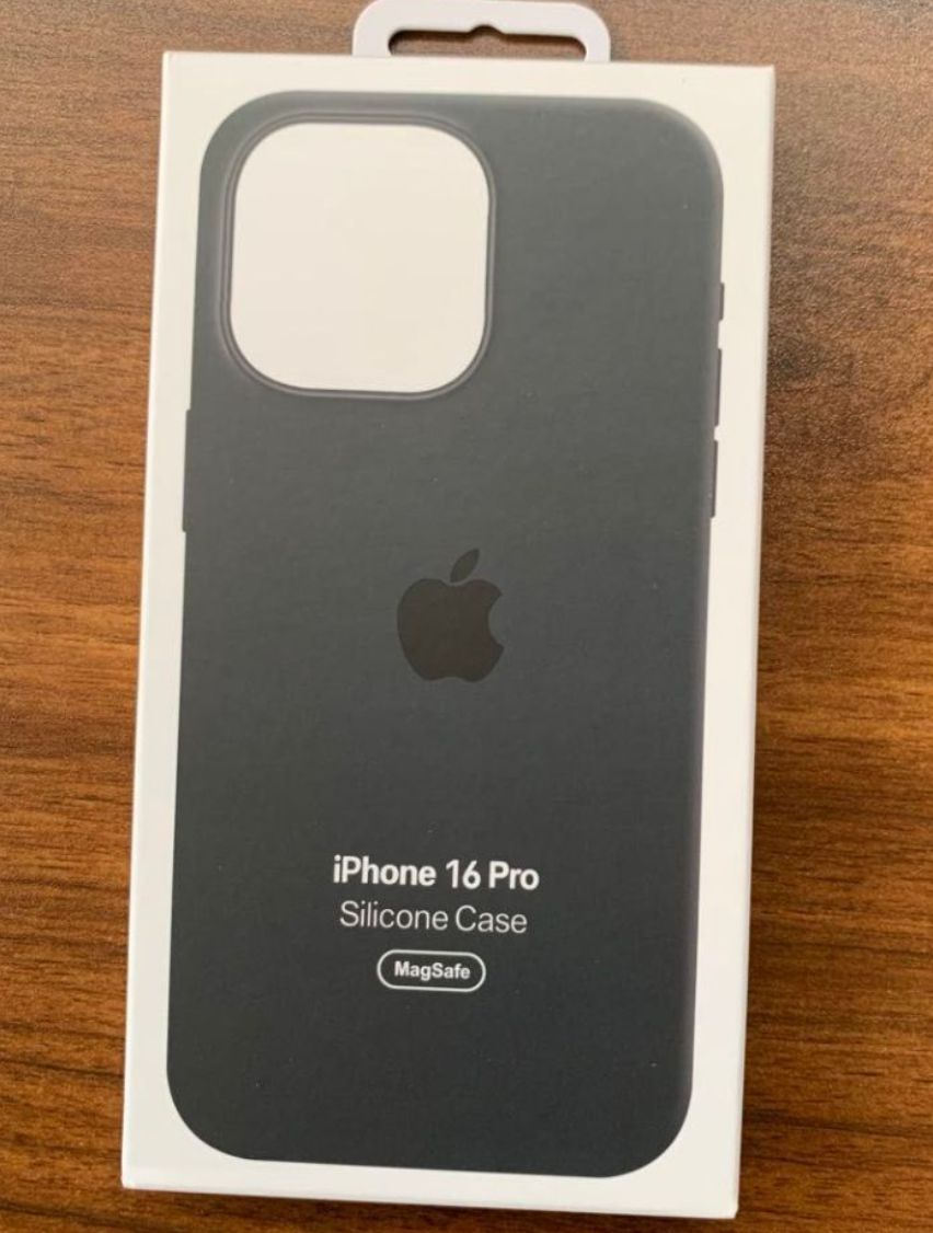 未使用  新品  iPhone 16 Pro シリコーンケース ブラック