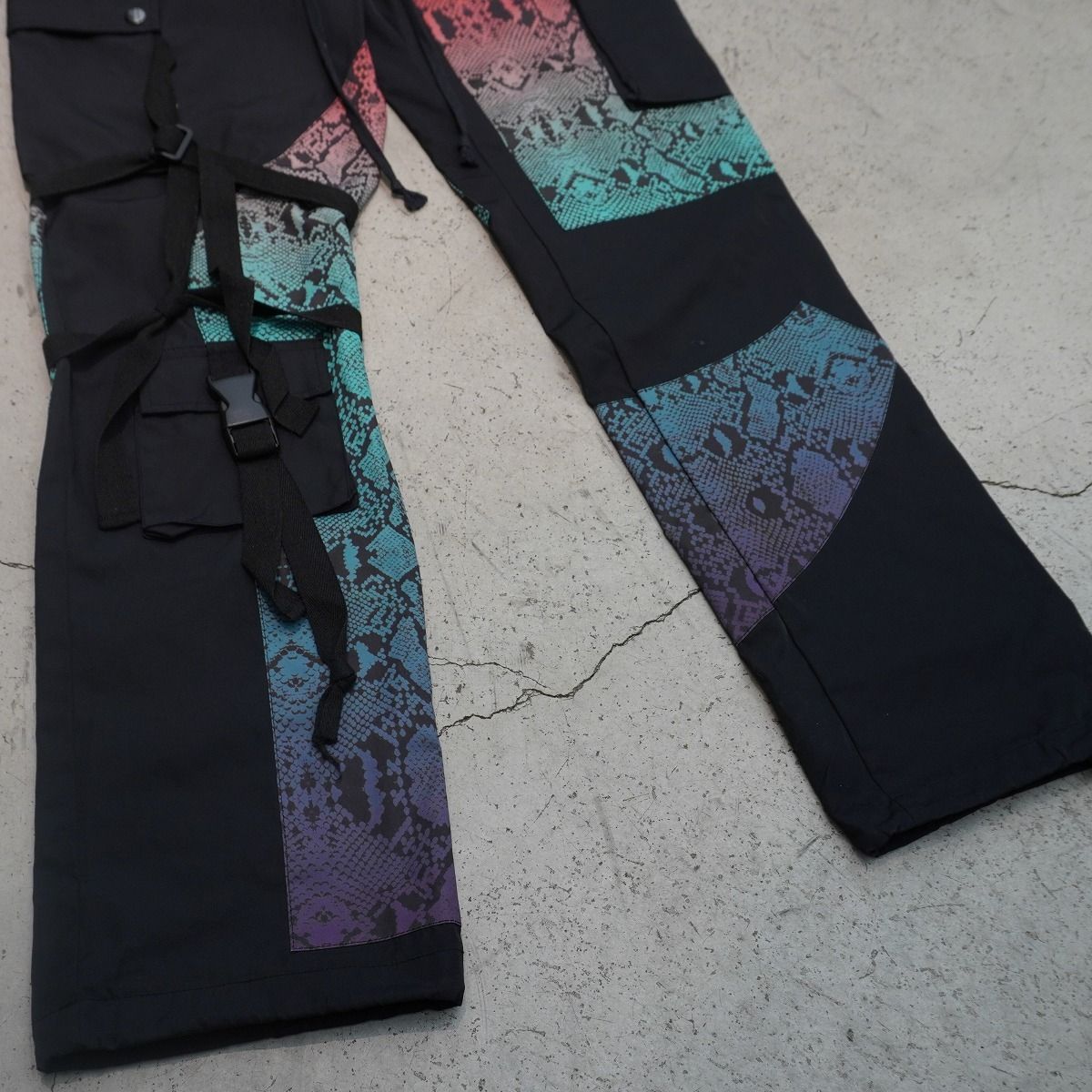 ROGIC ロジック BONTAGE パイソン柄 切替 ナイロン ボンテージ パンツ