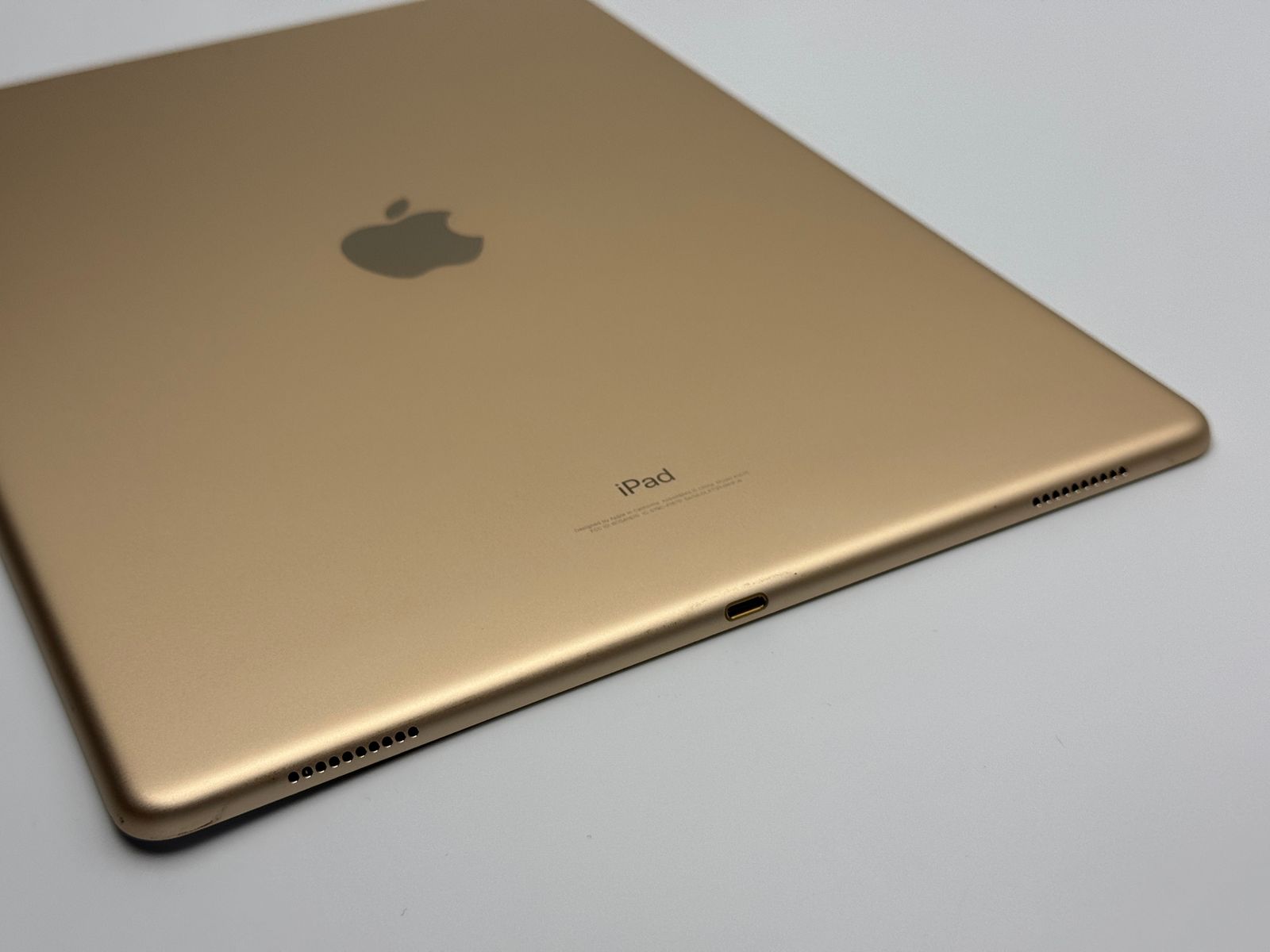 中古C】iPad Pro 12.9-inch 第2世代 512GB ゴールド Wi-Fi バッテリー