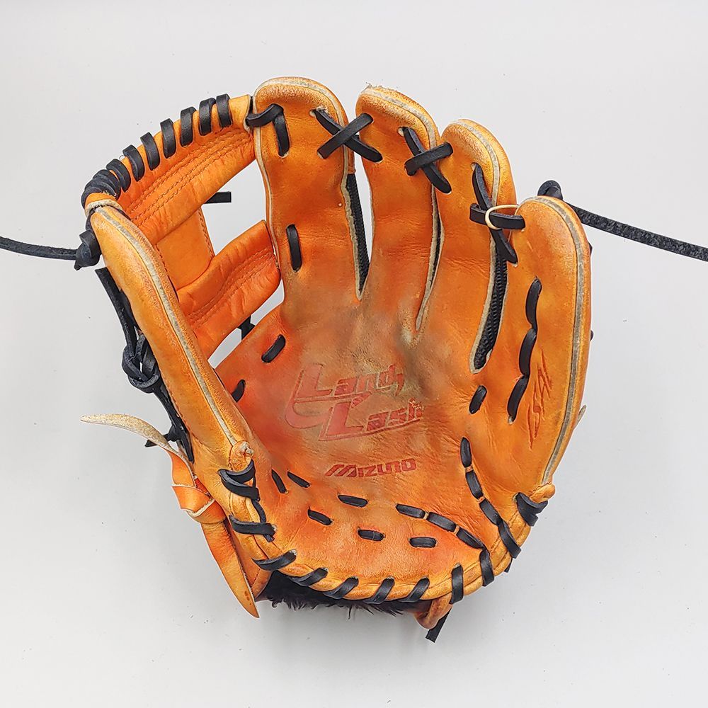 全紐交換済み 】 ミズノ 軟式グローブ / 内野手用 型付け済み (mizuno
