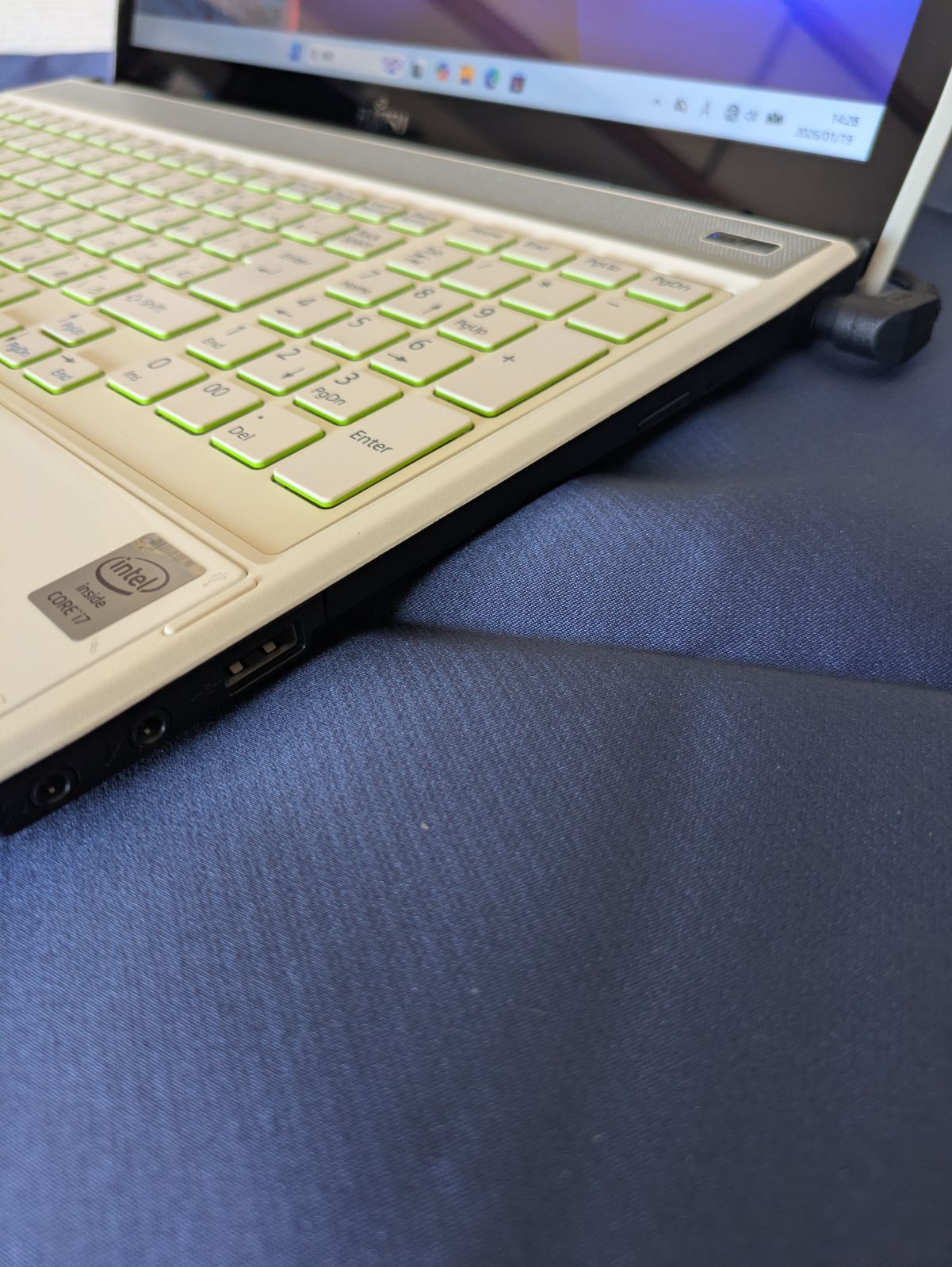 高性能i7 爆速ノートパソコン】Windows11 富士通 LIFEBOOK SSD240G/8G