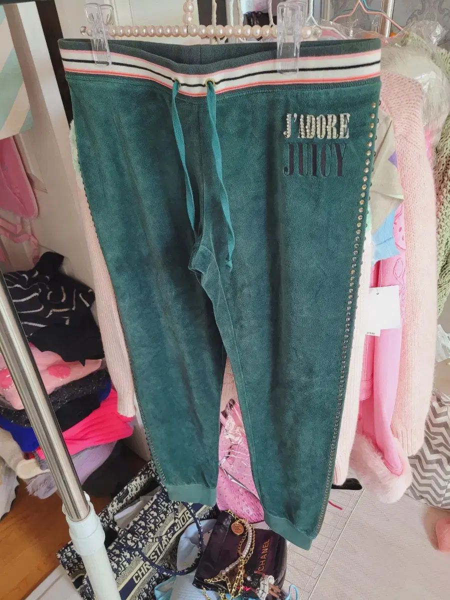 JUICY COUTURE ジューシークチュール J