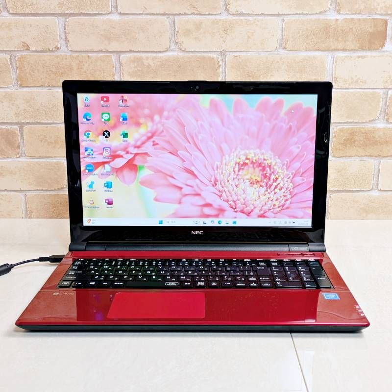 オフィス付き☆SSD爆速・メモリ8GB☆初心者OK！Windows11ノート