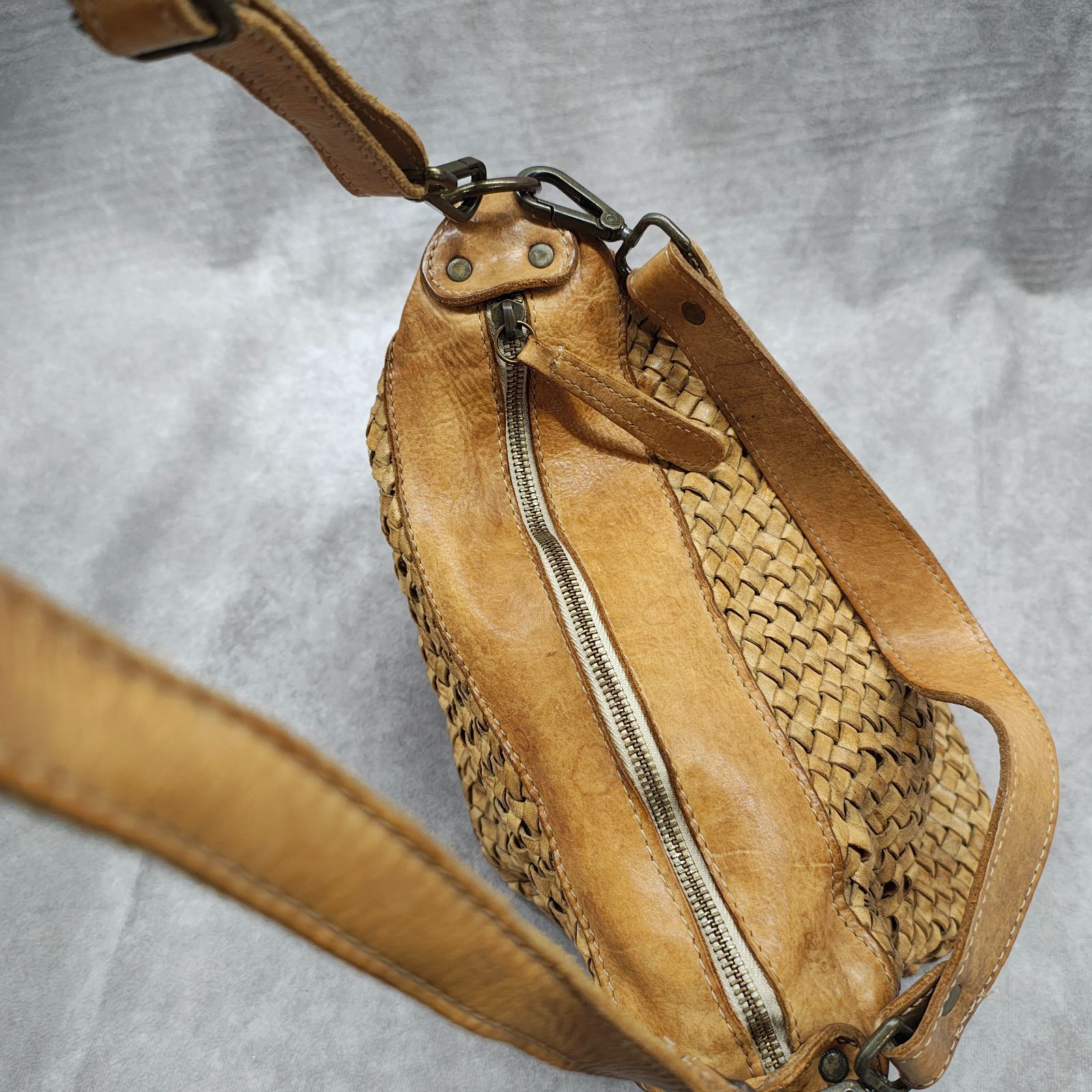 編み込みバッグ レザーバッグ ショルダー ハンドバッグ 2way MADE IN 