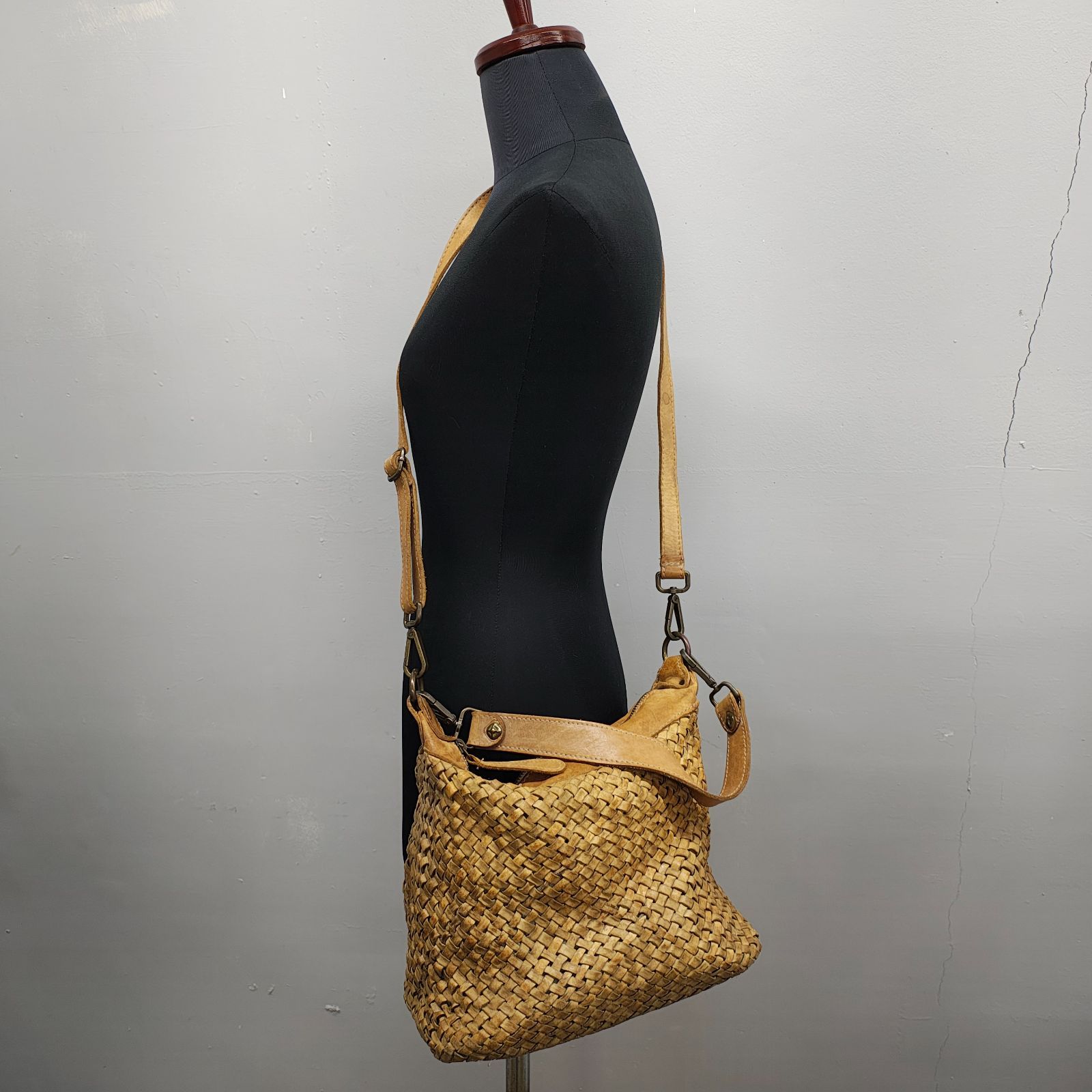 編み込みバッグ レザーバッグ ショルダー ハンドバッグ 2way MADE IN 