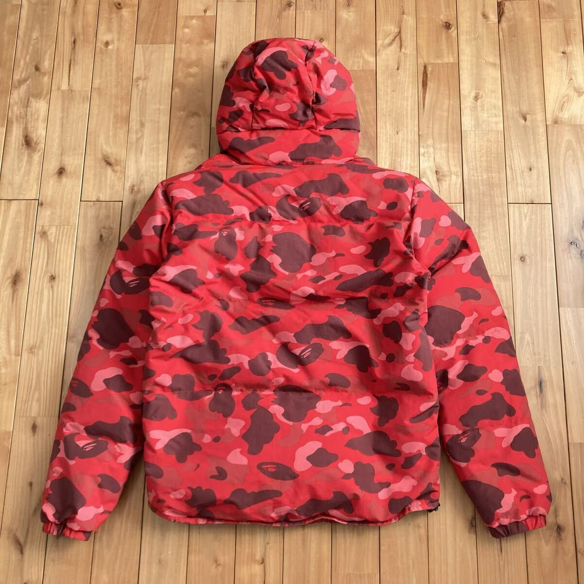 ☆最終値下げ☆ APE エイプ 猿迷彩リバーシブル ダウンジャケット 赤色 L ☆最終値下げ☆ APE エイプ 猿迷彩リバーシブル ダウンジャケット 赤色