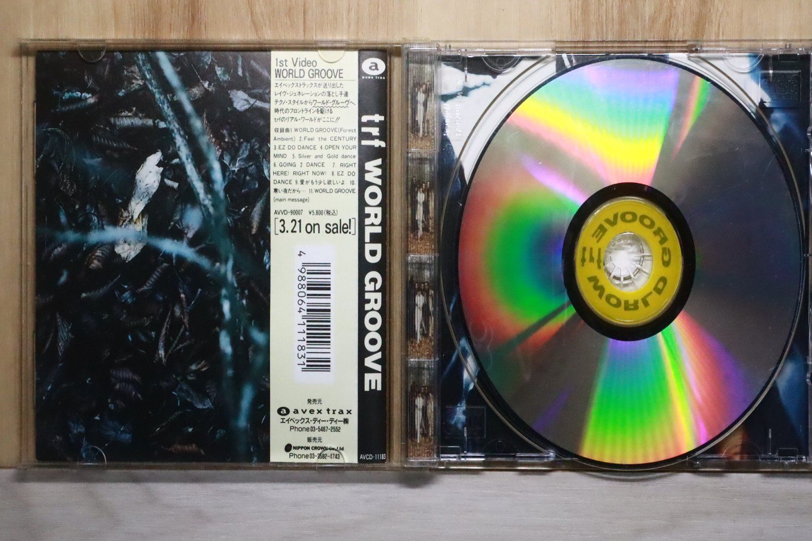 国内盤CD☆ティーアールエフ/TRF□ WORLD GROOVE 【AVCD11183