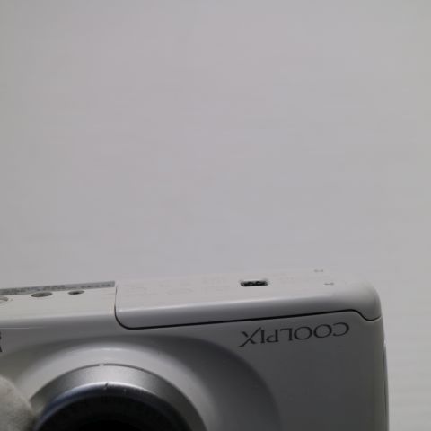 超美品 COOLPIX S33 ホワイト 即日発送 コンデジ Nikon 本体 土日祝