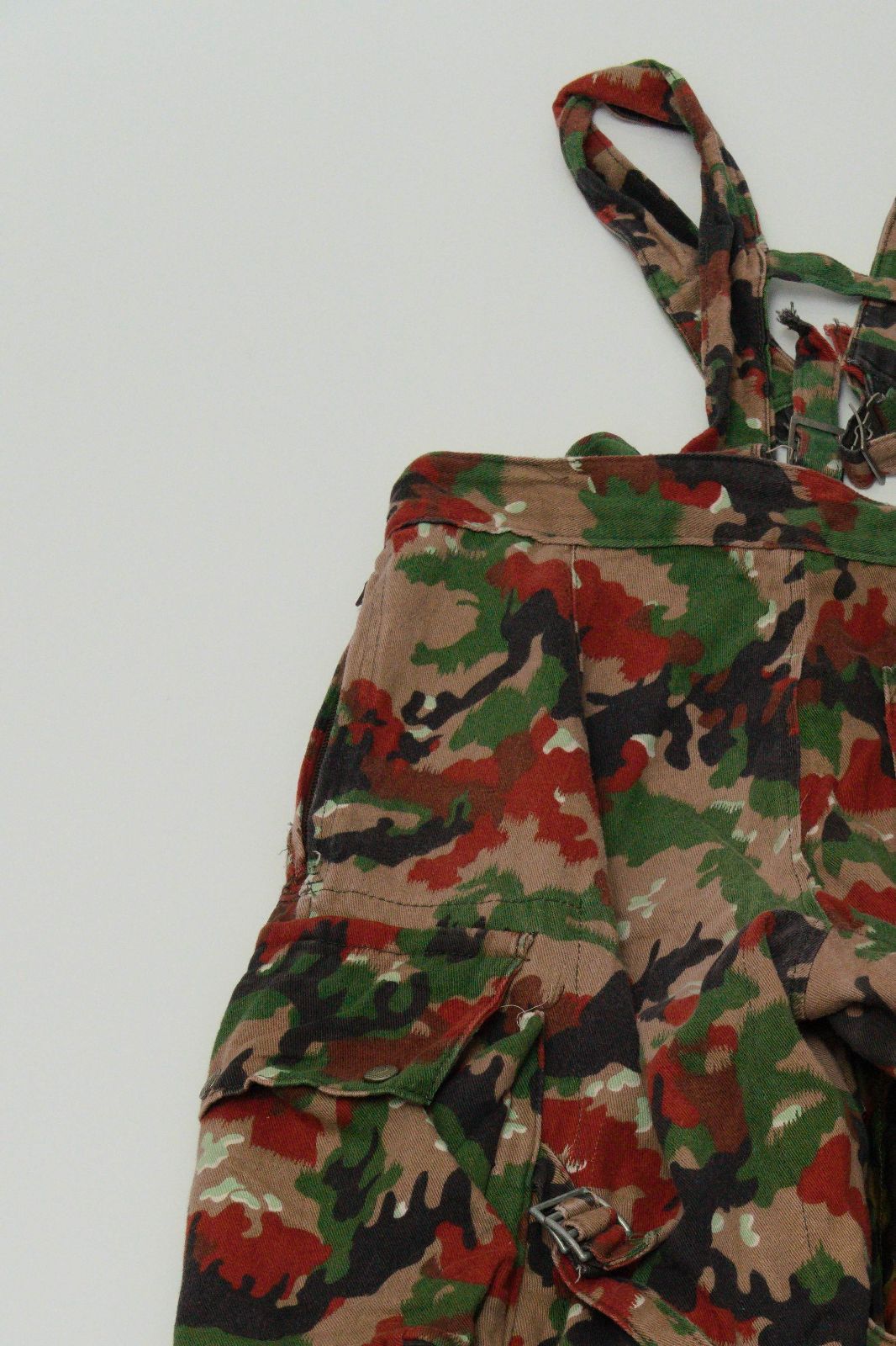ユーロ ミリタリー 古着 スイス軍 M70 アルペンカモパンツ