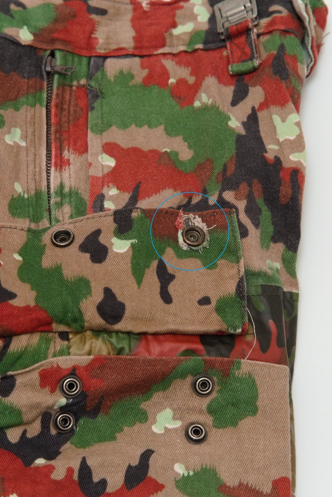 ユーロ ミリタリー 古着 スイス軍 M70 アルペンカモパンツ
