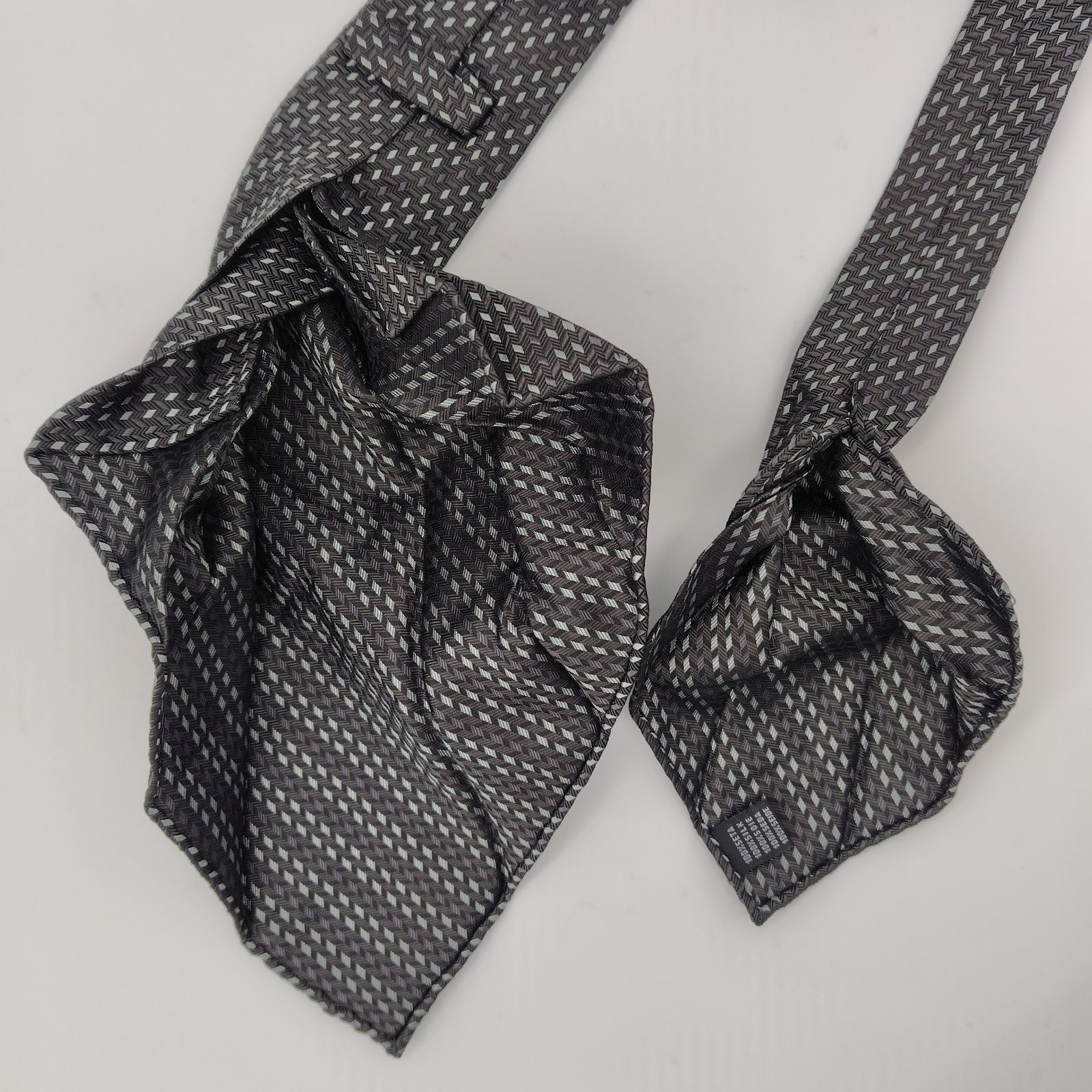 極美品・新品】TIE YOUR TIE ネクタイ セッテピエゲ イタリア製 シルク