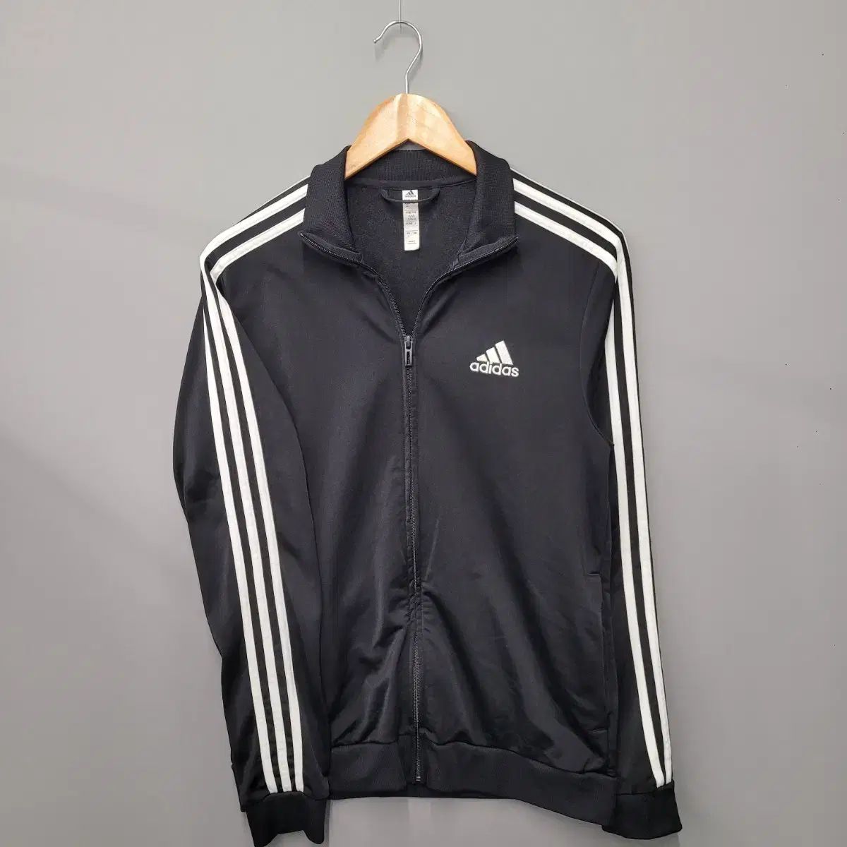 adidas アディダス トラックジャージ ブラック - メルカリ