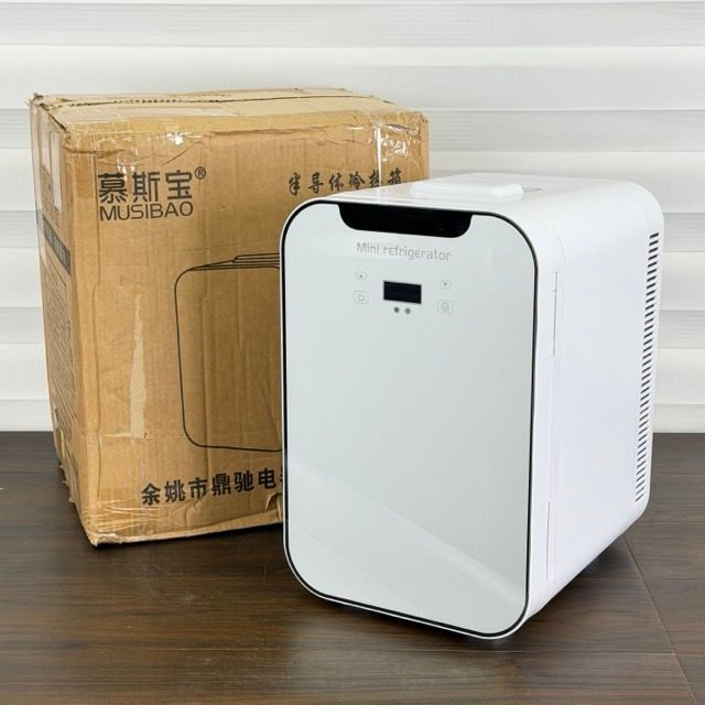美品 ミニ冷温庫【中古】動作保証 MUSIBAO Mini refrigerator DC-18LAD