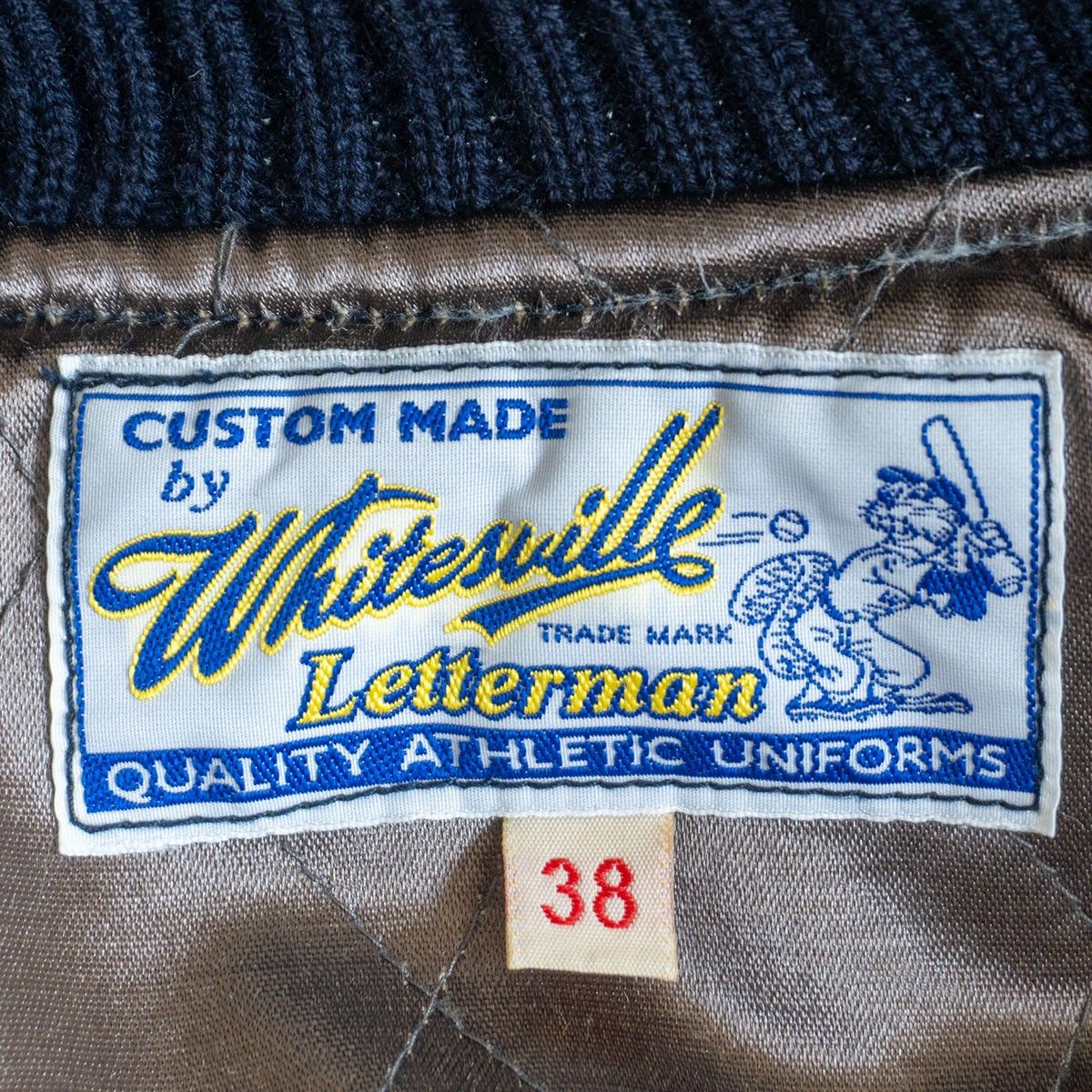 美品】WHITESVILLE【フルデコ レザースリーブ スタジャン】38