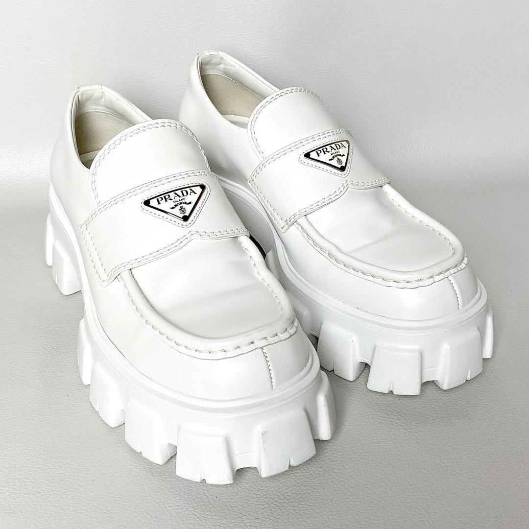 PRADA / モノリス ブラッシュドレザー ローファー 6.5 ホワイト プラダ